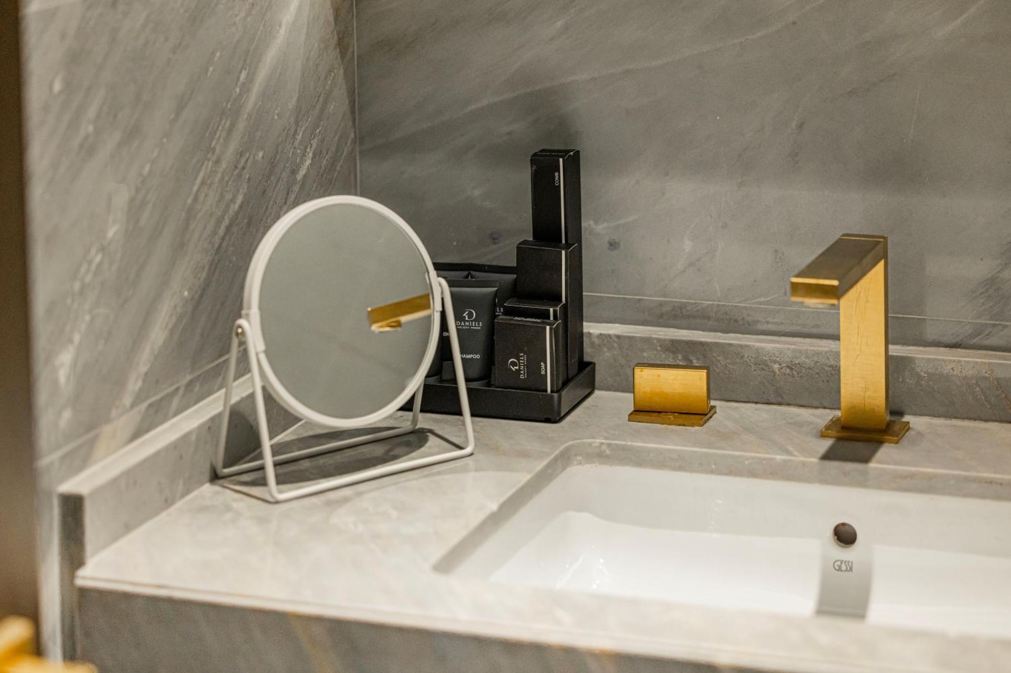 Daniels Spacious 2br At Five Palm With Biggest Layout Apartment Dubai
